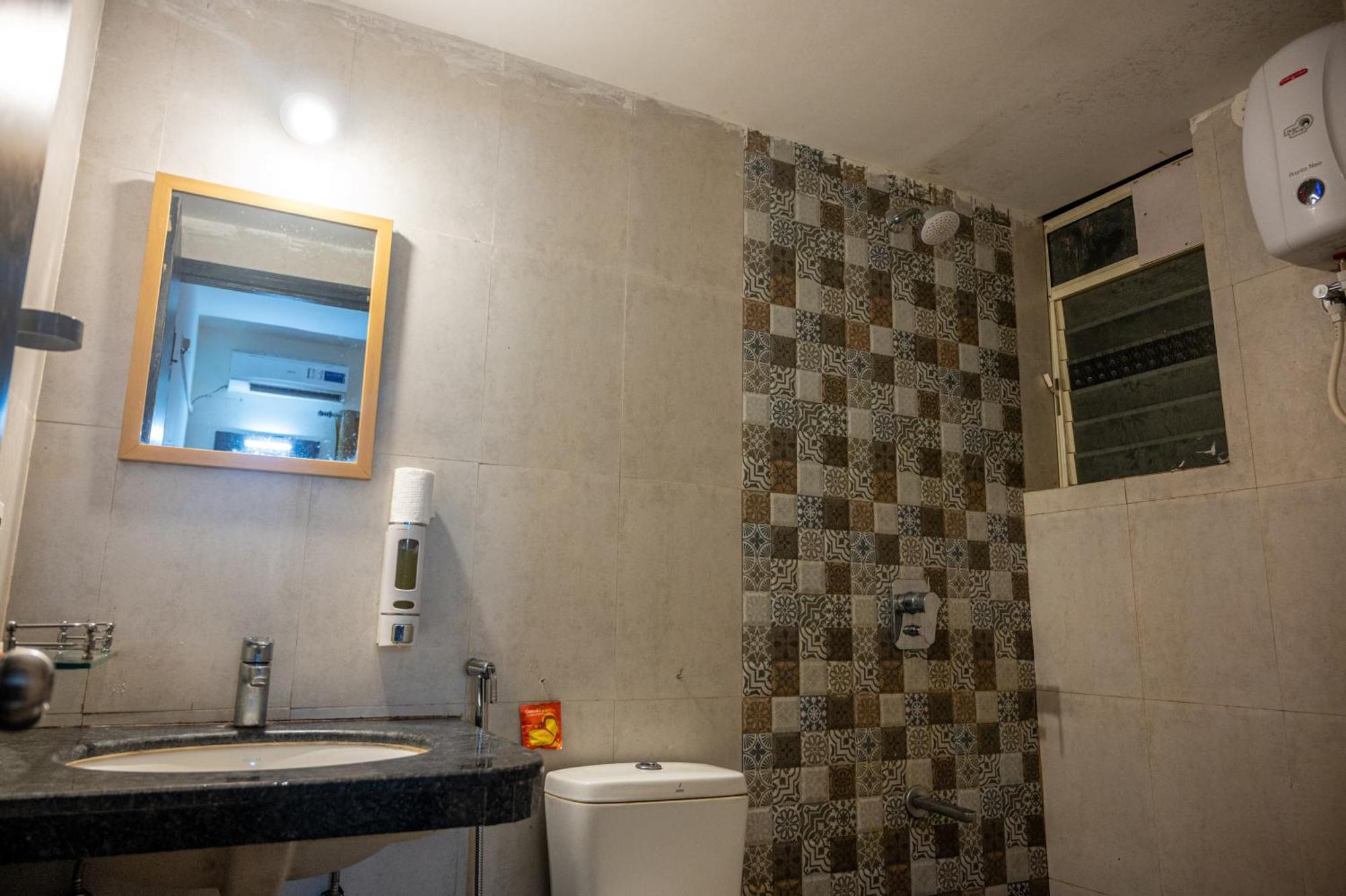 Ronnie'S Studio Apartment Arpora Exteriér fotografie
